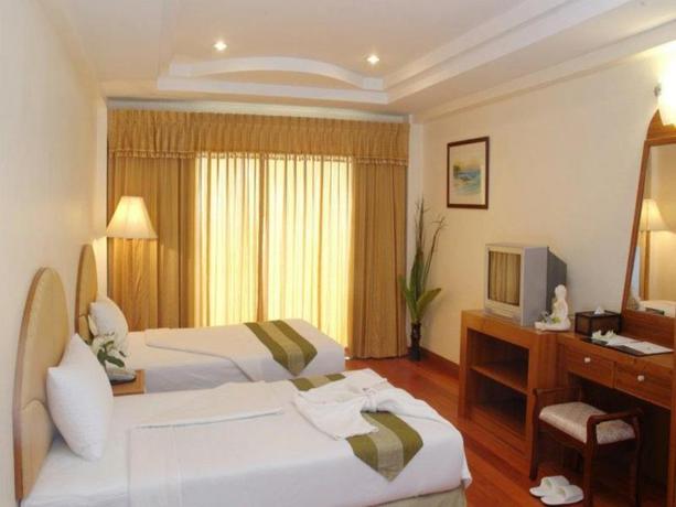 Imagen general del Hotel New Travel Beach Resort. Foto 2