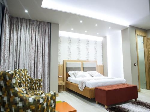 Imagen general del Hotel New W, Tirana. Foto 4