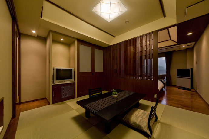 Imagen de la habitación del Hotel New Wakasa. Foto 7