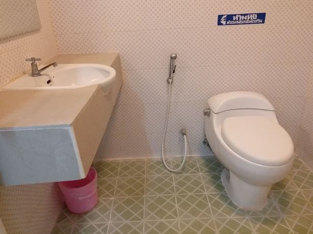 Imagen de la habitación del Hotel New Wanchai Pakchong. Foto 7