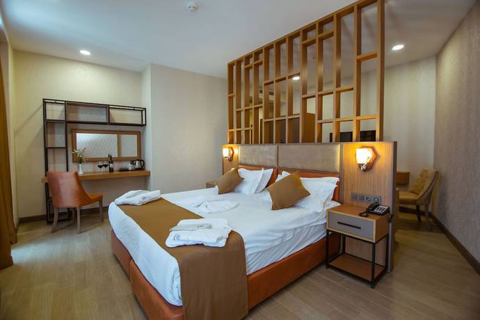 Imagen de la habitación del Hotel New Wave. Foto 12