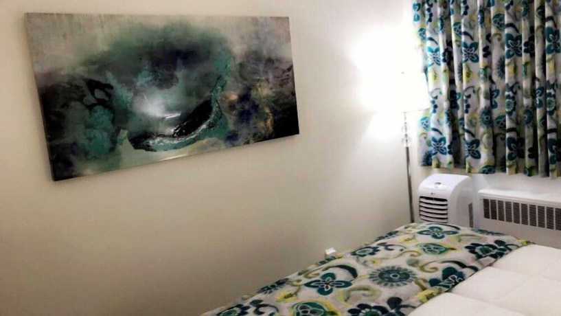 Imagen de la habitación del Hotel New West by Elevate Rooms. Foto 3