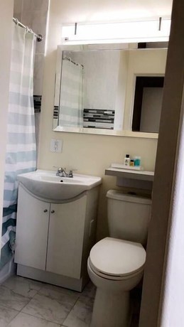 Imagen de la habitación del Hotel New West by Elevate Rooms. Foto 4