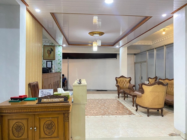 Imagen de los interiores del Hotel New Wijaya. Foto 15