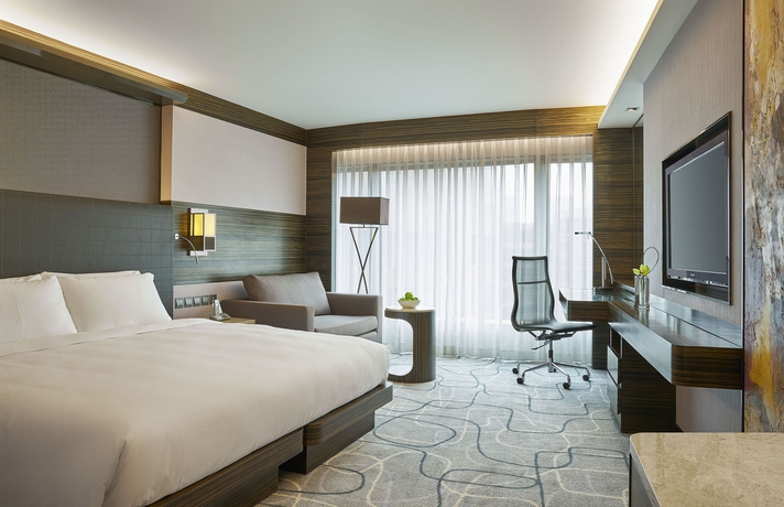 Imagen de la habitación del Hotel New World Millennium Hong Kong. Foto 10