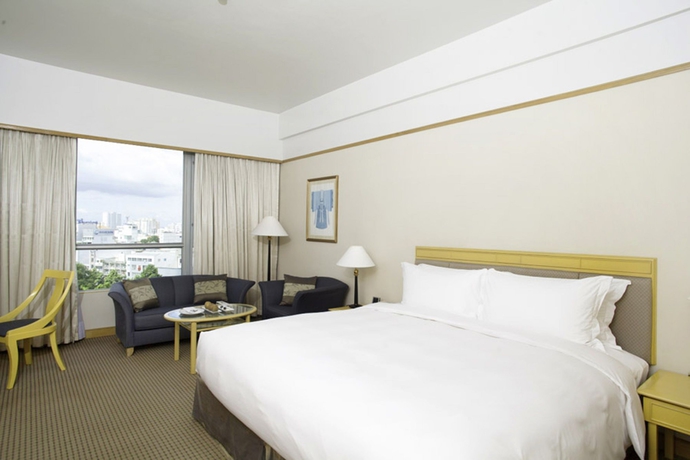 Imagen de la habitación del Hotel New World Saigon. Foto 6