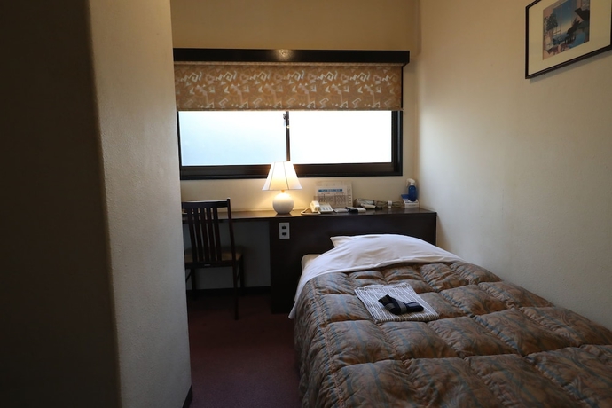 Imagen de la habitación del Hotel New Yama. Foto 6