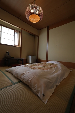 Imagen de la habitación del Hotel New Yama. Foto 27