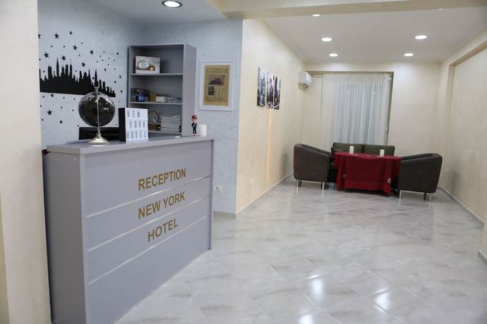 Imagen de los interiores del Hotel New York Kamez. Foto 16