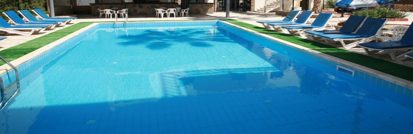 Imagen de la piscina del Hotel New York Plaza Apartments. Foto 11