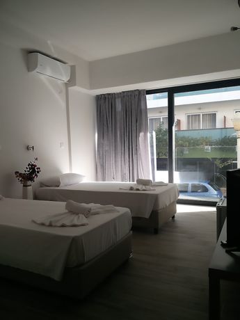 Imagen de la habitación del Hotel New York, Rodas Town. Foto 8