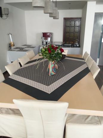 Imagen del bar/restaurante del Hotel New York, Rodas Town. Foto 5