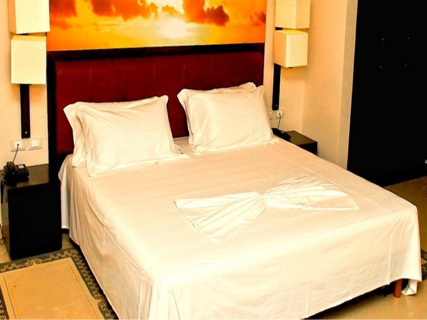 Imagen general del Hotel New York, Vlore. Foto 8