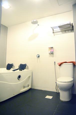 Imagen de la habitación del Hotel Newland. Foto 16