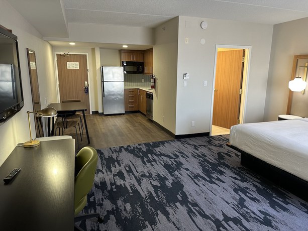 Imagen de la habitación del Hotel Newmarket and Suites. Foto 5