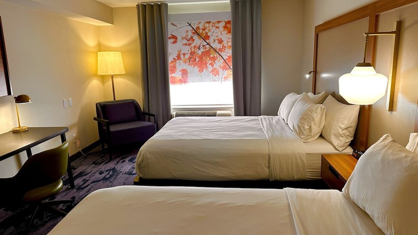 Imagen de la habitación del Hotel Newmarket and Suites. Foto 8