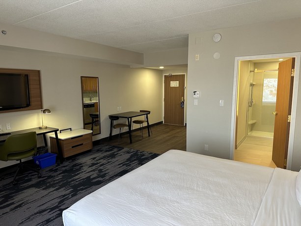 Imagen de la habitación del Hotel Newmarket and Suites. Foto 13