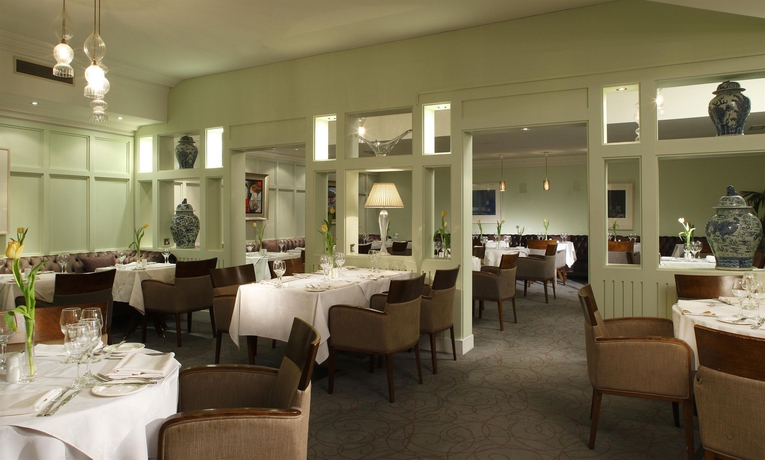 Imagen del bar/restaurante del Hotel Newpark. Foto 3