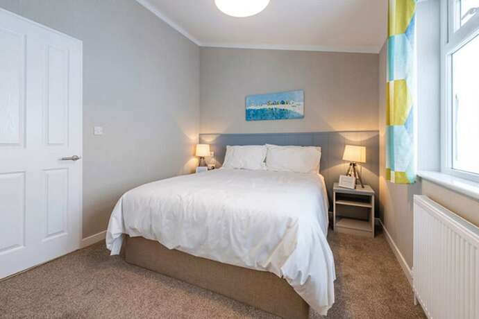 Imagen de la habitación del Hotel Newperran Holiday Park. Foto 16