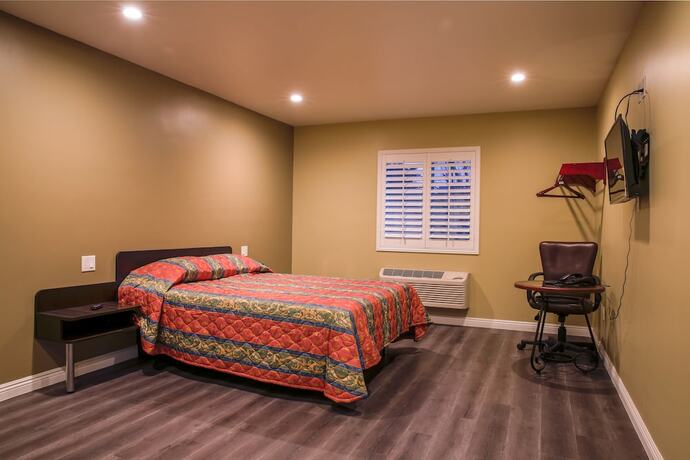 Imagen general del Hotel Newport Bay Inn. Foto 13