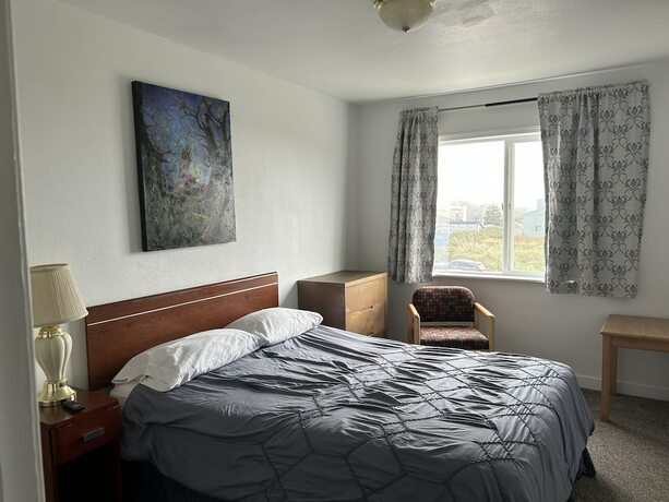 Imagen de la habitación del Hotel Newport Bay Motel. Foto 10
