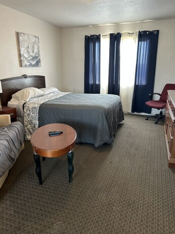 Imagen de la habitación del Hotel Newport Bay Motel. Foto 14