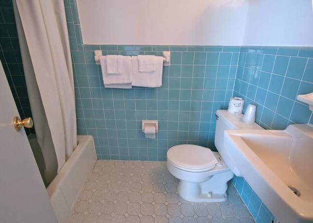 Imagen de la habitación del Hotel Newport Beach Resort. Foto 5