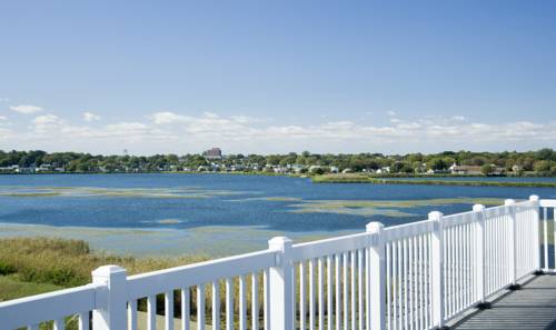 Imagen de la habitación del Hotel Newport Beach and Suites. Foto 15
