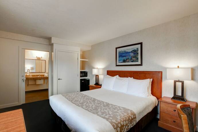 Imagen general del Hotel Newport Channel Inn - Near Huntington State Beach. Foto 3