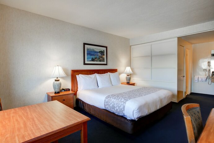 Imagen general del Hotel Newport Channel Inn - Near Huntington State Beach. Foto 10