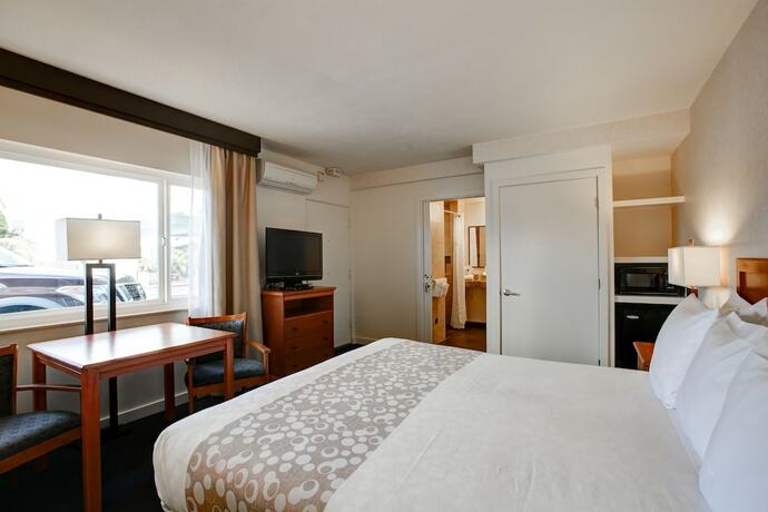 Imagen de la habitación del Hotel Newport Channel Inn - Near Huntington State Beach. Foto 19