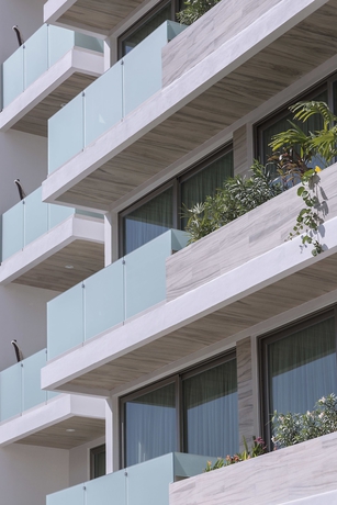 Imagen de los exteriores del Hotel Newport House Playa Boutique. Foto 17