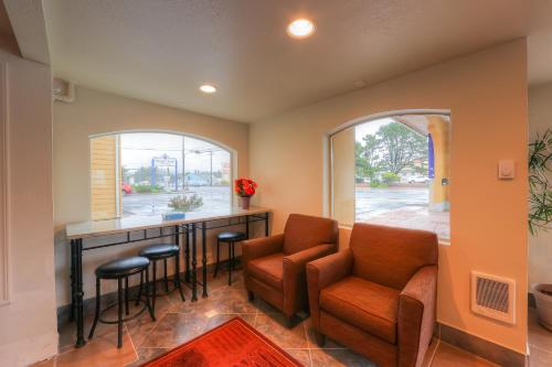 Imagen general del Hotel Newport Inn By OYO - Hwy 101. Foto 6