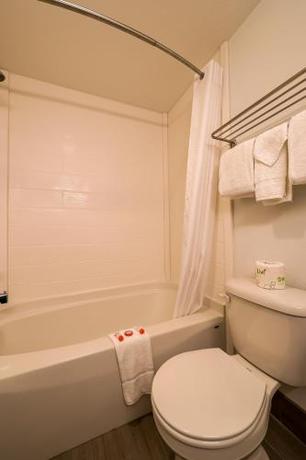 Imagen general del Hotel Newport Inn By OYO - Hwy 101. Foto 8