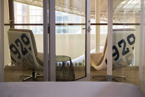 Imagen de la habitación del Hotel Newport Marriott and Spa. Foto 4