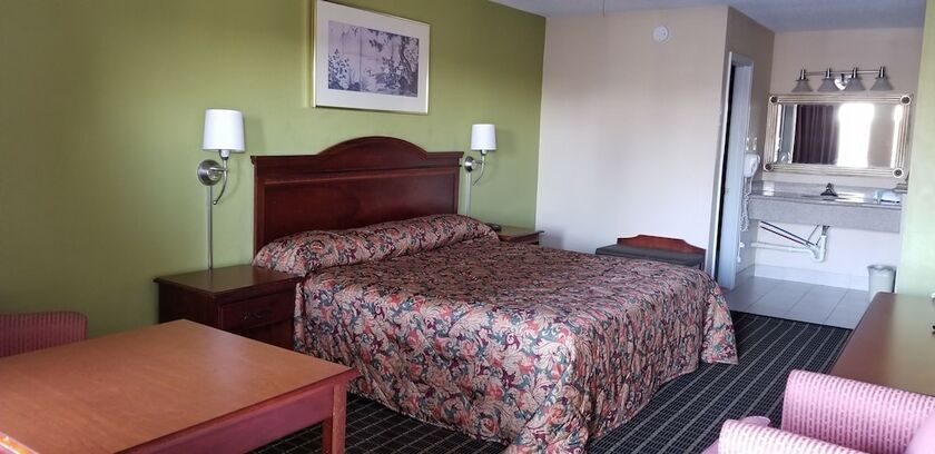 Imagen de la habitación del Hotel Newport News Inn. Foto 13