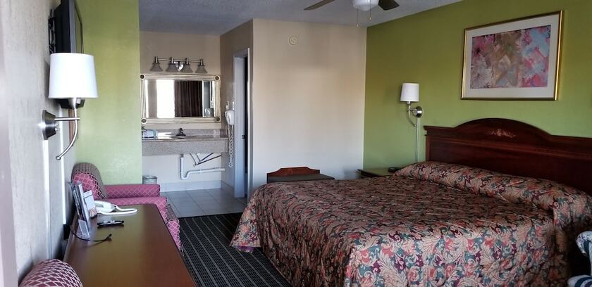 Imagen de la habitación del Hotel Newport News Inn. Foto 15