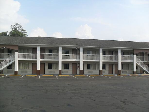 Imagen general del Hotel Newport News Inn. Foto 4
