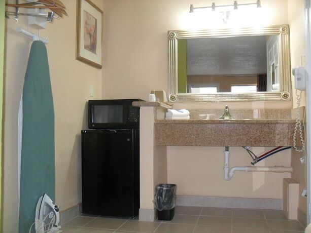 Imagen de la habitación del Hotel Newport News Inn. Foto 18
