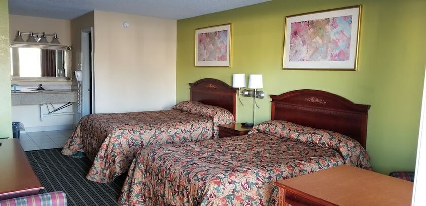 Imagen de la habitación del Hotel Newport News Inn. Foto 19