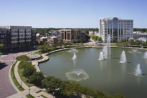 Imagen de la habitación del Hotel Newport News Marriott At City Center. Foto 5
