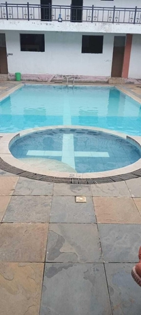 Imagen de la piscina del Hotel Newstead. Foto 11