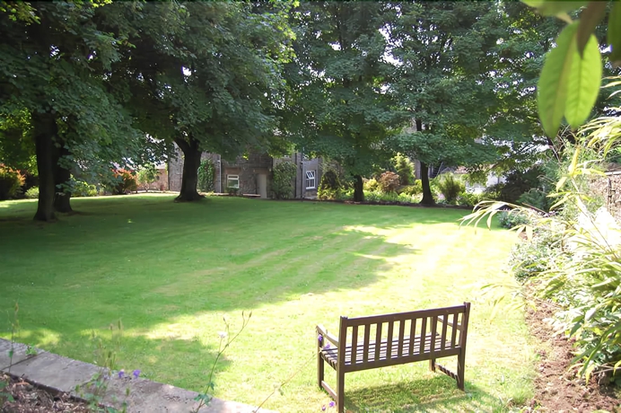 Imagen de los exteriores del Hotel Newton House. Foto 14