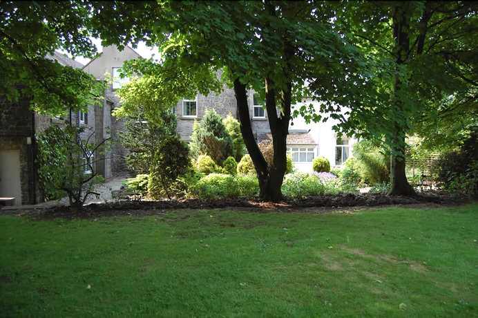 Imagen de los exteriores del Hotel Newton House. Foto 15