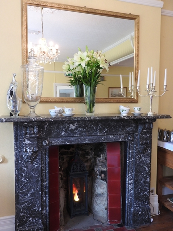 Imagen del bar/restaurante del Hotel Newton House. Foto 5