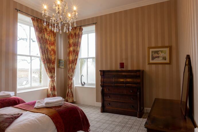 Imagen general del Hotel Newton Manor House -7 Bedroom House. Foto 7