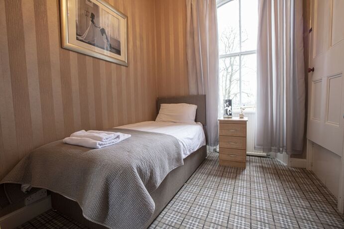 Imagen general del Hotel Newton Manor House -7 Bedroom House. Foto 16