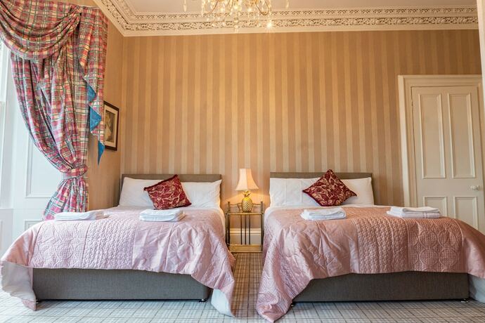 Imagen general del Hotel Newton Manor House -7 Bedroom House. Foto 18