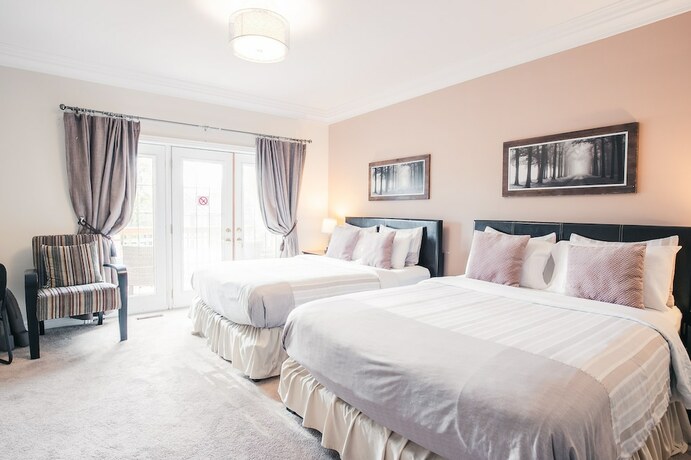 Imagen de la habitación del Hotel Newton Villa. Foto 16