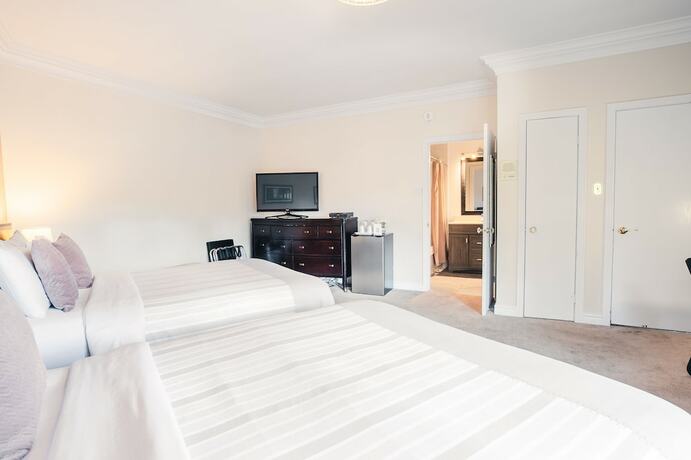 Imagen de la habitación del Hotel Newton Villa. Foto 17